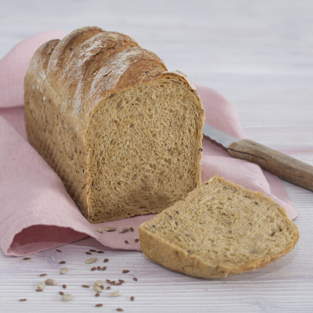 Aufgeschnittenes 2ab Koernerbrot