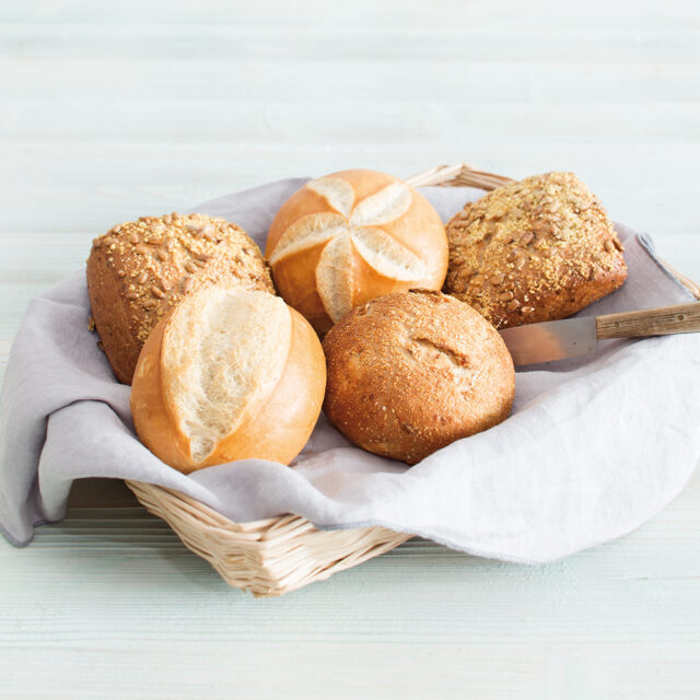 Mehrere Brötchen mit GOOD Tennen-Backmalz 3-4%