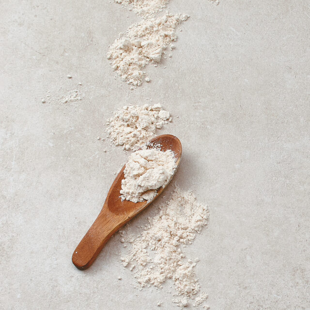 Holzlöffel mit Slow Milling Dinkel-Backferment