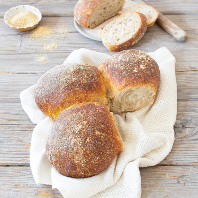 Mehrere Weizenbürli mit Slow Milling Keimling