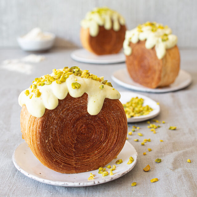 Pistazien Rollen mit Slow Milling Omas Bester Käsekuchen