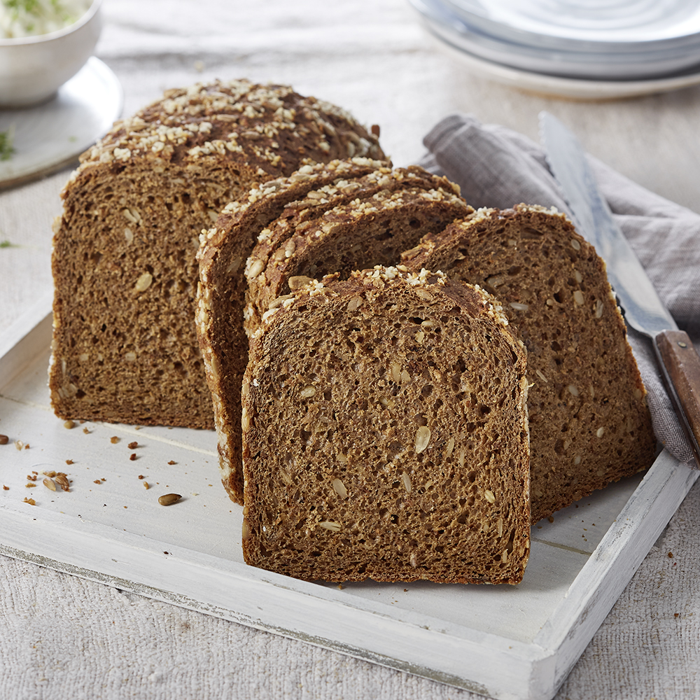 Aufgeschnittenes Brot mit Slow Milling Röstmalz